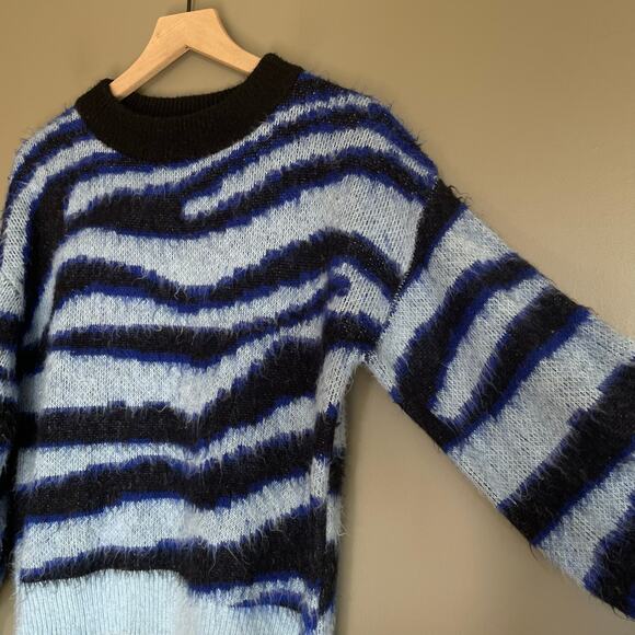Anthropologie Salma Striped‎ Eyelash Sweater Blue Black Sz XS Casual Comfortable - Picture 9 of 13